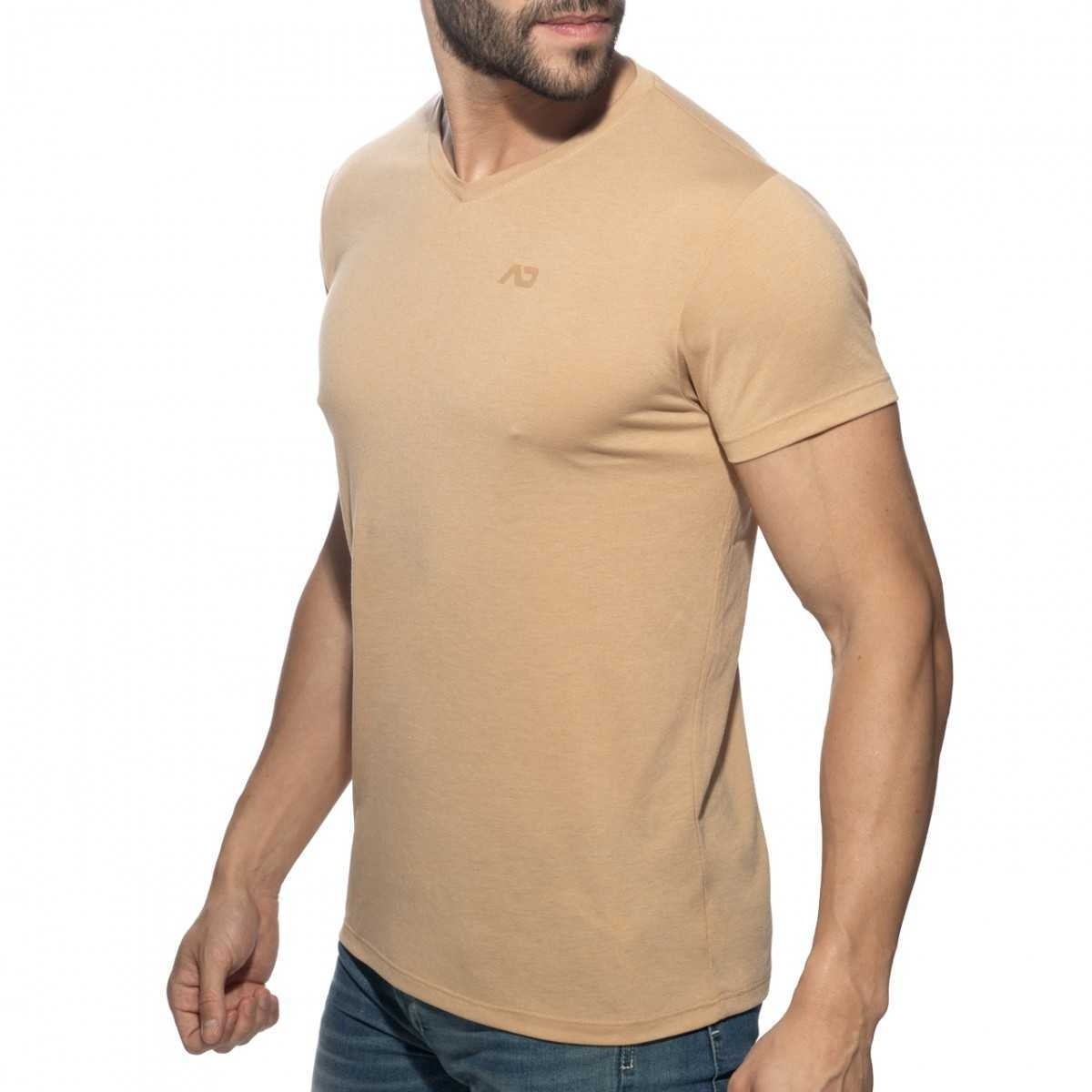 BASIC V-NECK T-SHIRT