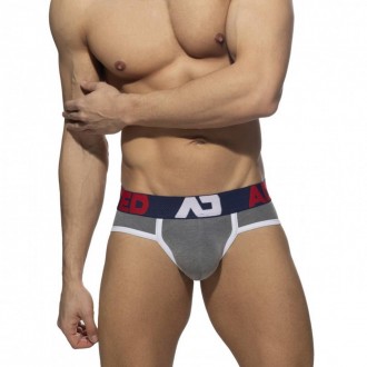 AD PIQUE BRIEF