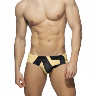 - EXTRA-LARGE LOGO BRIEF